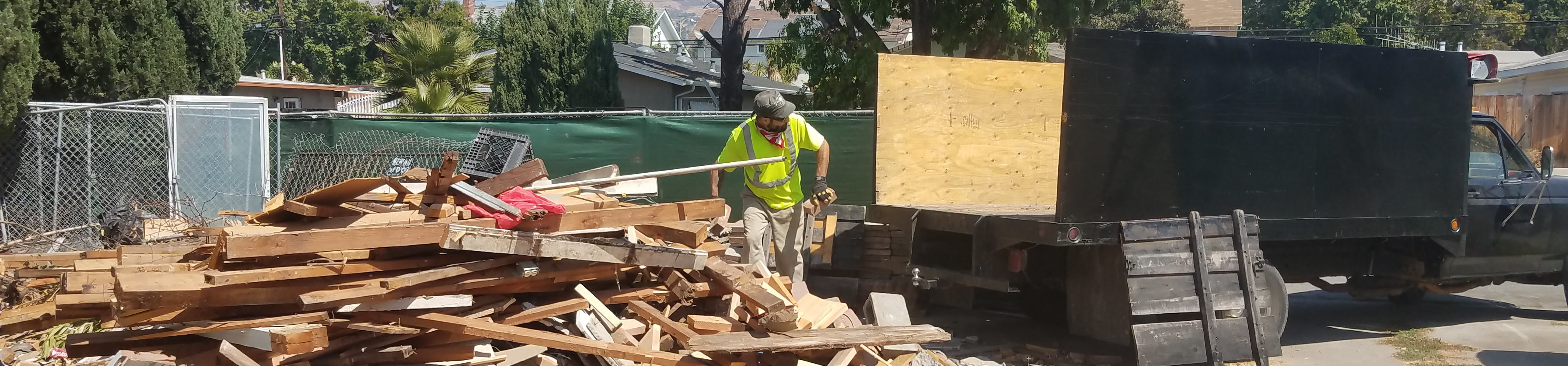 Construction Debris Hauling – San Jose Yard Cleanup